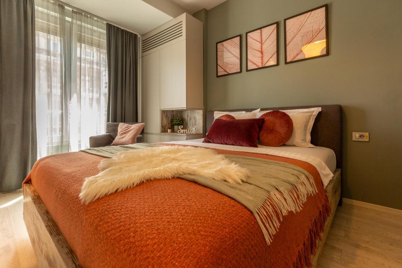 Modern 1Br Apt In The Old Town: The Perfect Choice Bukarest Kültér fotó