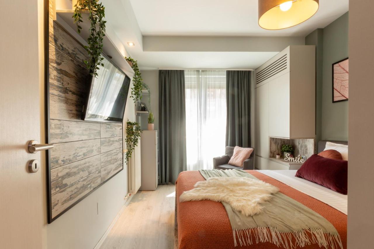 Modern 1Br Apt In The Old Town: The Perfect Choice Bukarest Kültér fotó