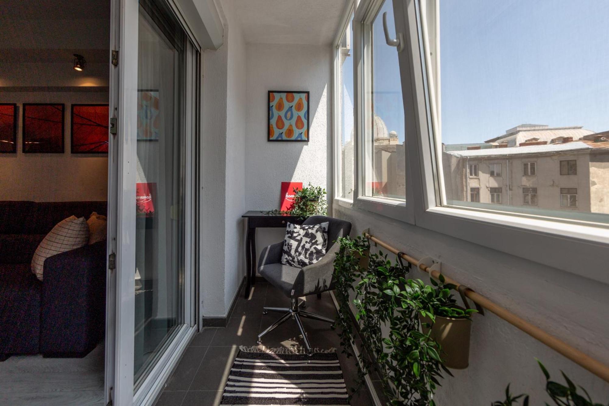 Modern 1Br Apt In The Old Town: The Perfect Choice Bukarest Kültér fotó